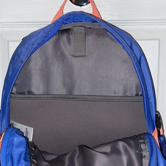The North Face ‘Rhyolite’ Backpack blue and orange - Picture 4 of 8